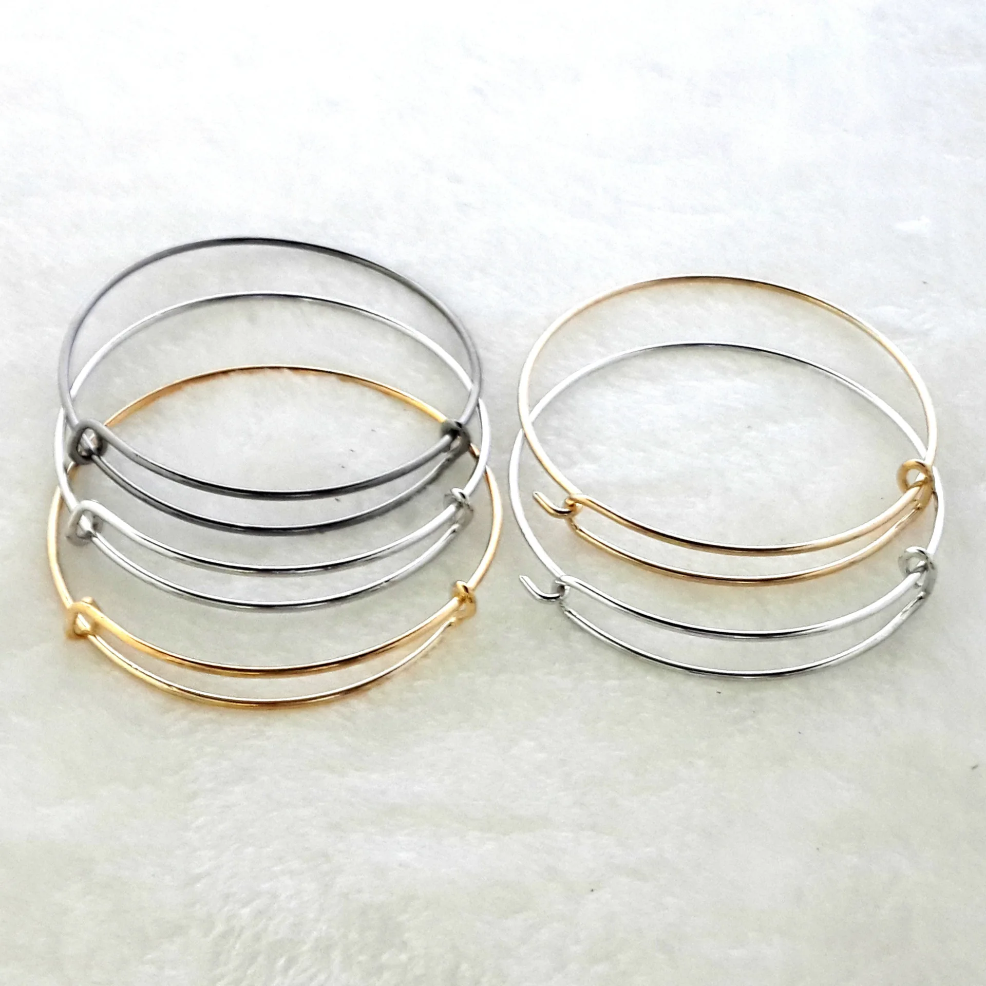 Браслет женский нажимно-выдвижной алексная проволока регулируемый A665 простой