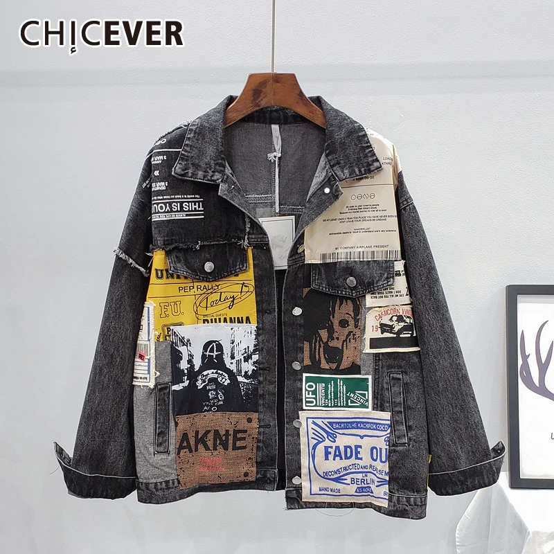 

Повседневная джинсовая куртка CHICEVER с нашивками и мультяшным принтом для женщин, прямая винтажная одежда с отворотом и длинным рукавом, модн...