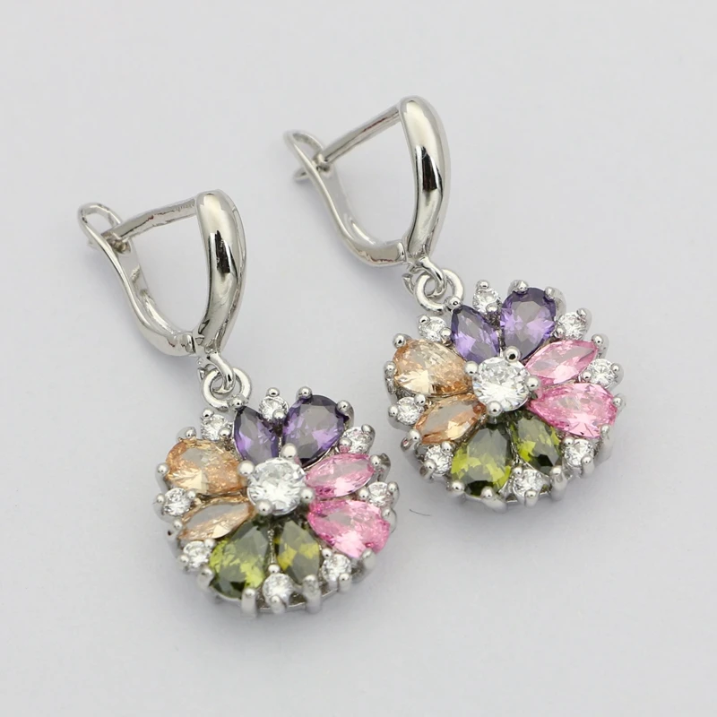 Серьги из натурального разноцветного кубического циркония ювелирные изделия