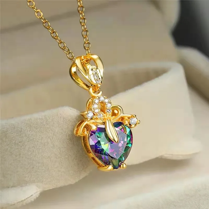 

Cute Heart Mystic Rainbow Crystal Pendant Clavicle Necklaces For Women Rose Gold Silver Color Wedding Necklace Mother's Day Gift