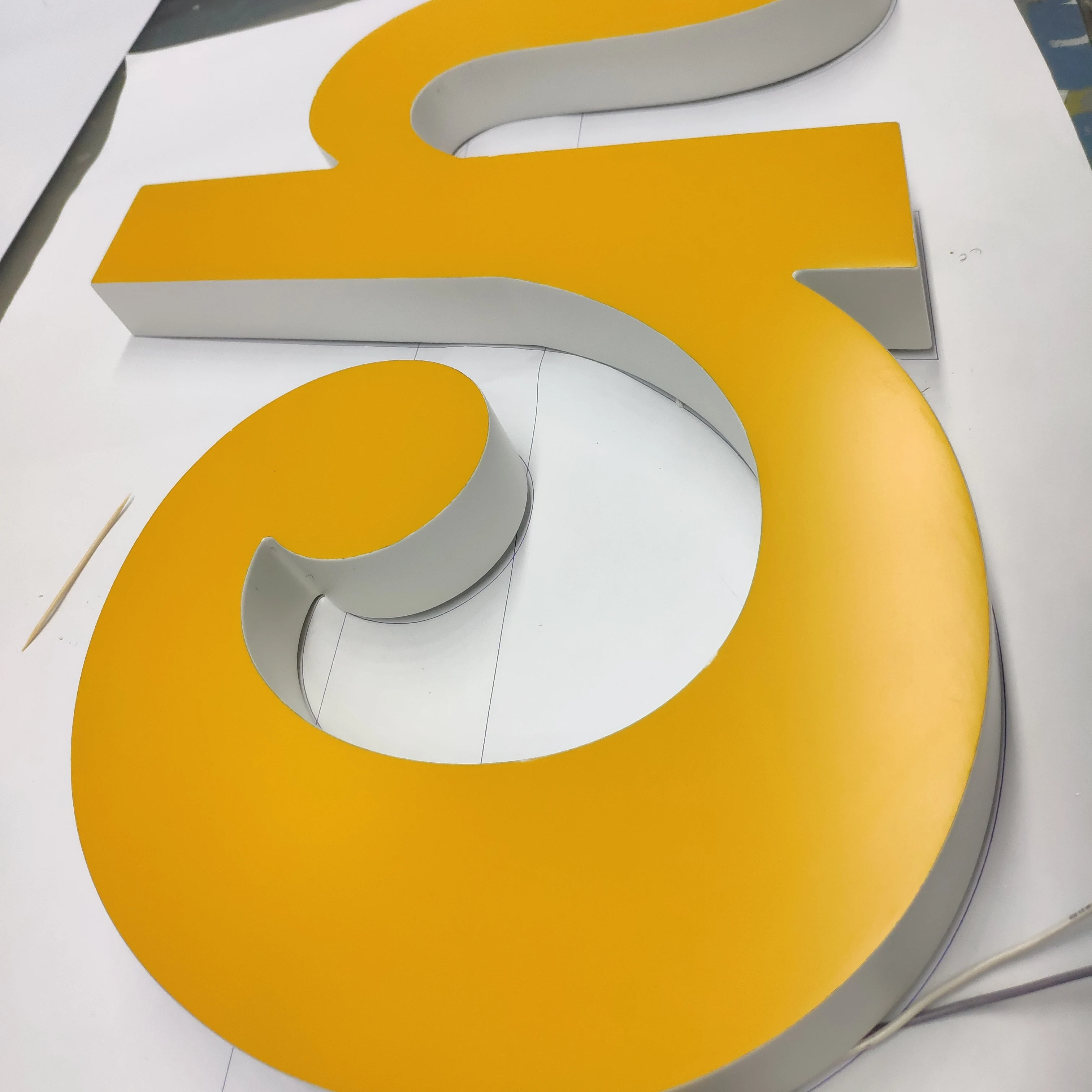 Светящиеся вывески светодиодные для букв профессиональные 3d акриловые рекламы |