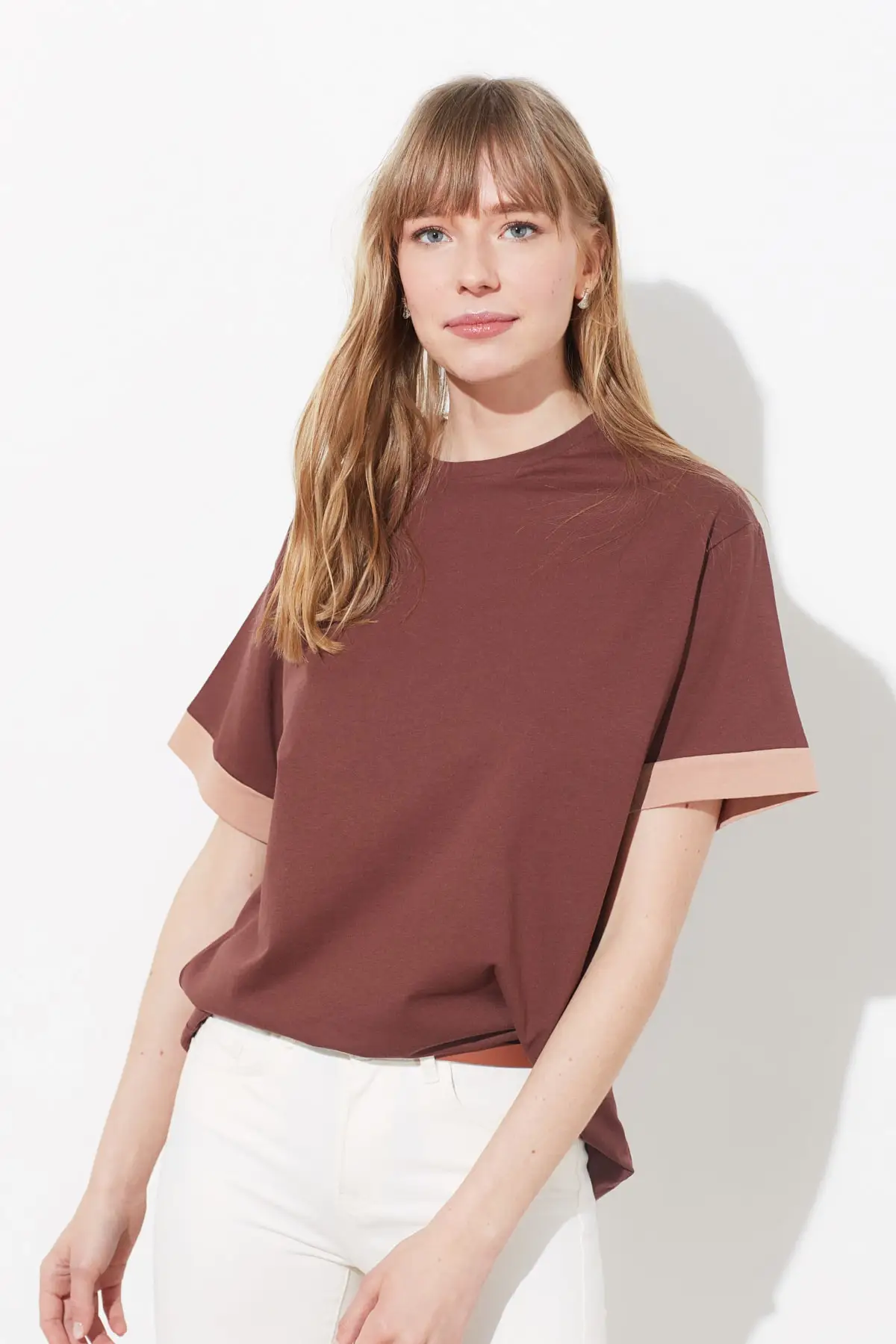 Трикотажная футболка бойфренда с черной лентой TWOSS19AD0079|Футболки| |