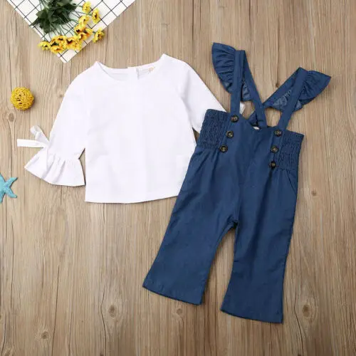 Детский джинсовый комбинезон с расклешенными рукавами на бретелях | Мать и