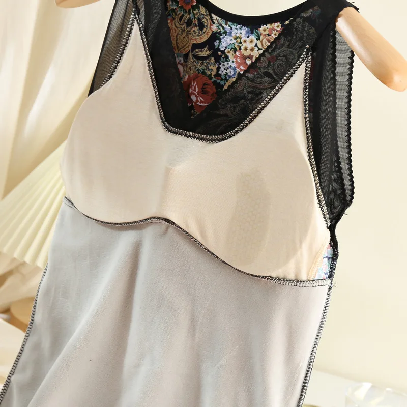 Plus Size Warm Vest Women Plus Velvet Double Layers Printing flowers 200 kg Can Wear Chest Pad V-neck Heating Lace Vest Winter