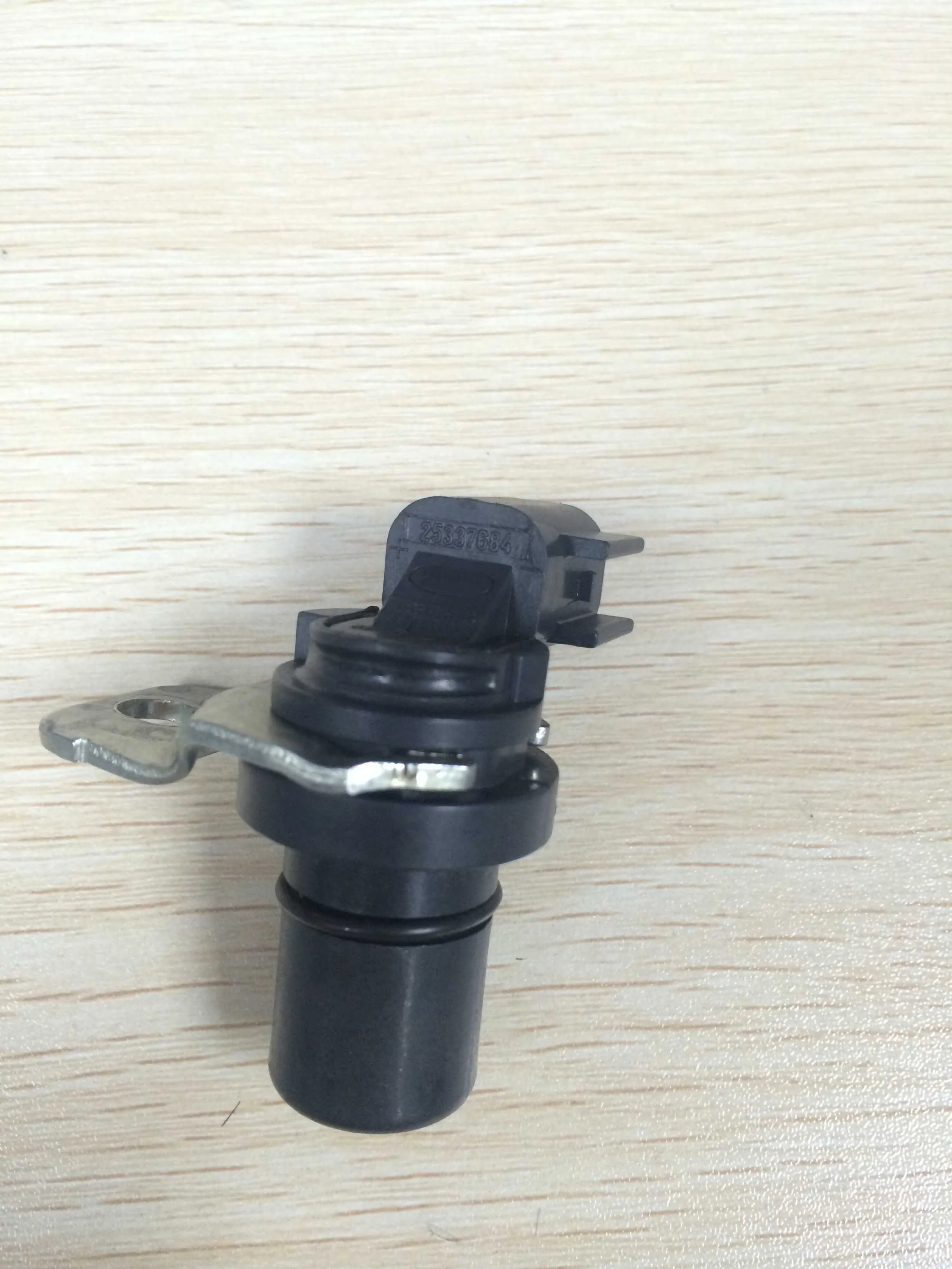 

Подлинный Датчик положения коленчатого вала CPS для Ford 6L3P-7H103-AA 6L3P7H103AA 25337684