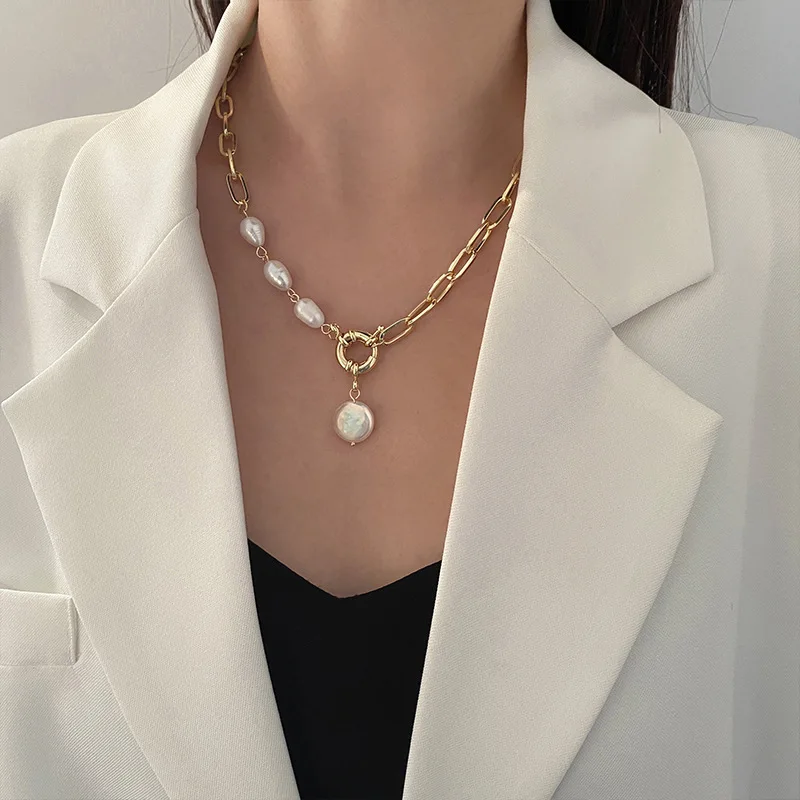 

Baroque Irregular Pearl Pendant Necklace for Women Wedding Punk Chest Tassel Chain OT Buckle Choker Party Jewelry