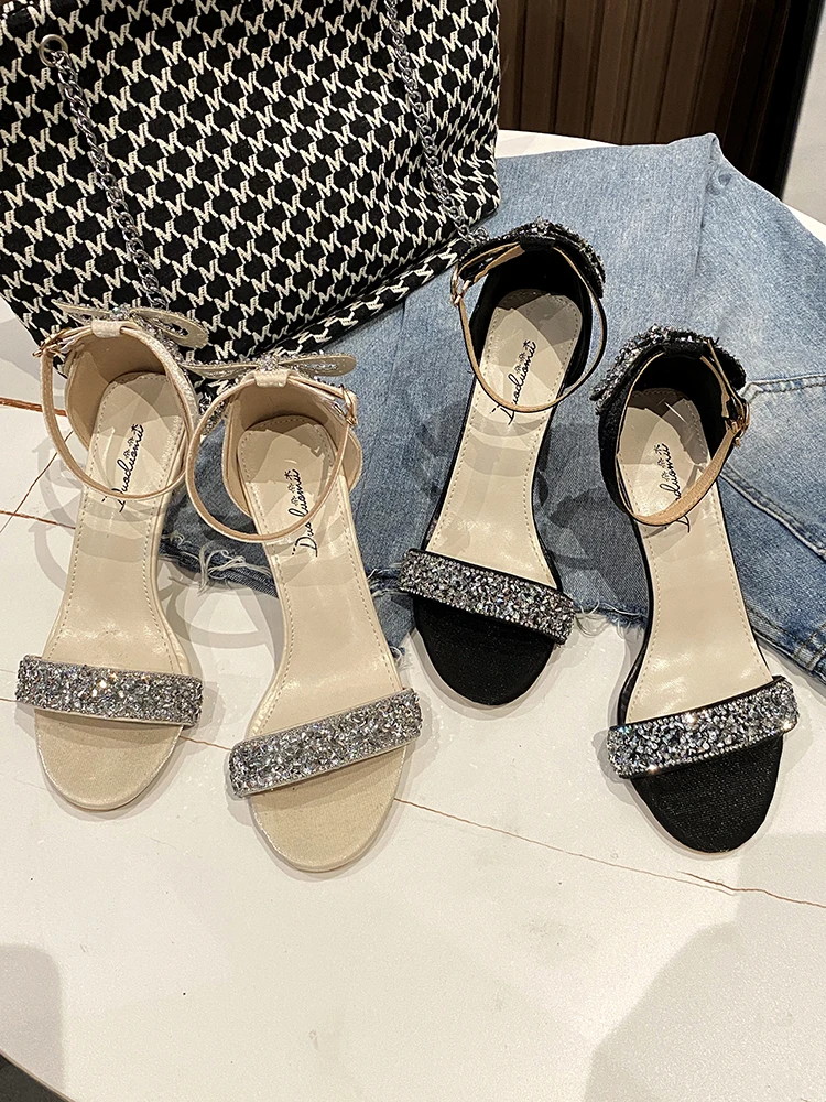 

Сандалии женские на высоком каблуке, изысканные элегантные туфли с пряжкой One Word, с открытым носком, с блестками, бантом, на лето