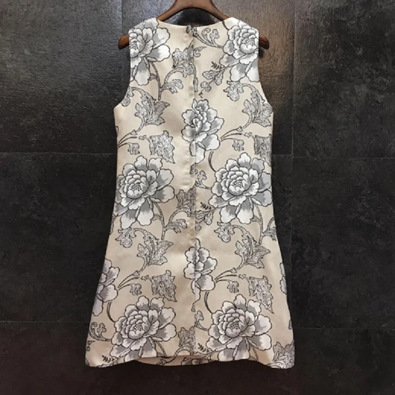 

2020 Spring Fashion Sleeveless Dress High Quality Women O-Neck Vintage Flower Patterns Hand Made Beading Slim Fitted Dress Mini