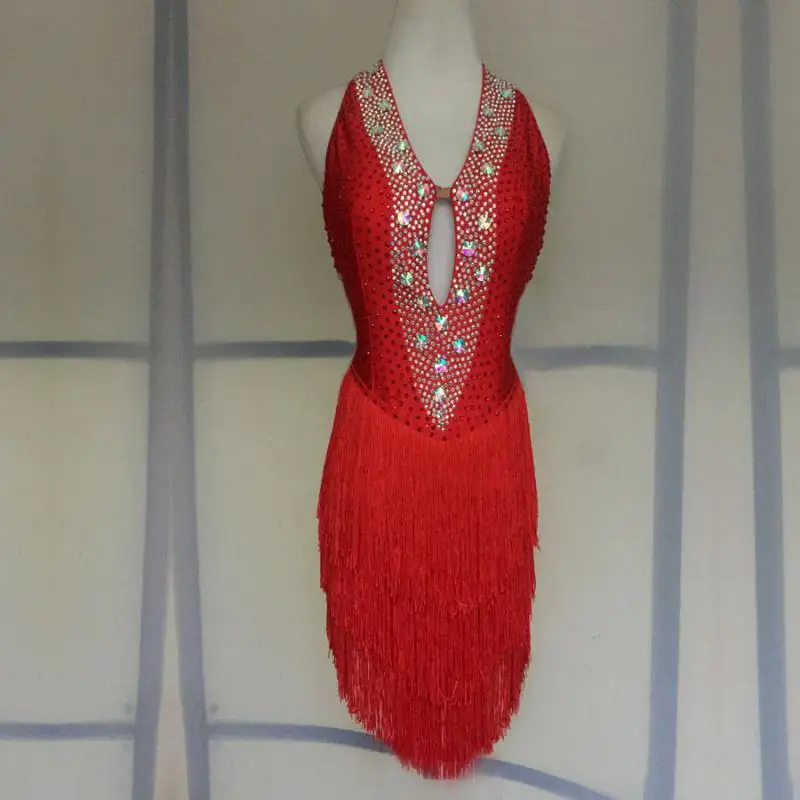 Самба сексуальным вырезом на спине и с кисточками Латинская танцевальная одежда