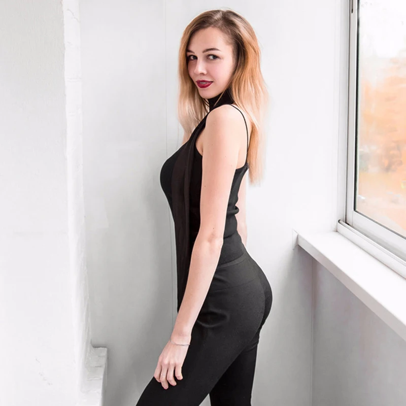 Женский трикотажный жилет в полоску однотонный облегающий Топ без рукавов