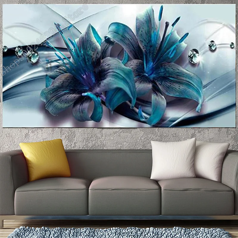 Картина с синими лилиями полностью квадратная круглая Вышивка крестиком