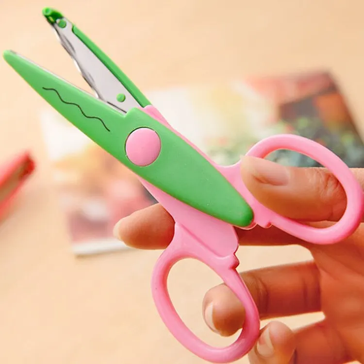 

Laciness Scissors Metal And Plastic DIY Scrapbooking Photo Colors Scissors Paper Lace Diary Decoration Safety Scissors 6 Pcs