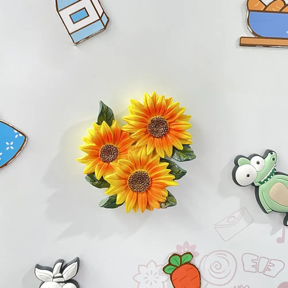 

Good Portable Strong Adsorption Flower-shaped Refrigerator Sticker for Office Refrigerator Sticker Fridge Magnet