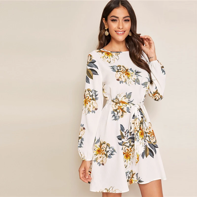 SHEIN белое платье с цветочным принтом и вырезом на спине, с поясом, женское осеннее однотонное платье с круглым вырезом и длинными рукавами, туника, короткие платья в стиле бохо