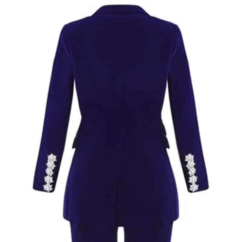 Костюм женский бархатный с глубоким V-образным вырезом | Женская одежда