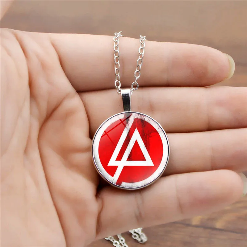 Модное колье с подвеской в стиле стеклянного колпака, светящееся в темноте, классического цвета меди, черный и серебряный, на цепочке, изготовленное из светящихся материалов, для женщин.