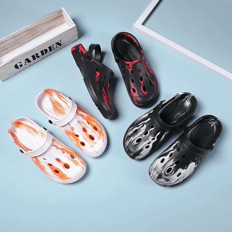 

Summer Men's Hole Shoes Slippers Beach Shoes Korean Fashion Breathable Women's Half Slippers Couple Size Cool Shoes