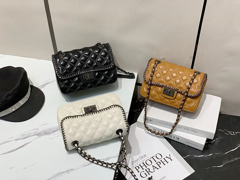 

Xiaoxiangfeng Lingge chain single shoulder bag leather women's bag fashion small square bag