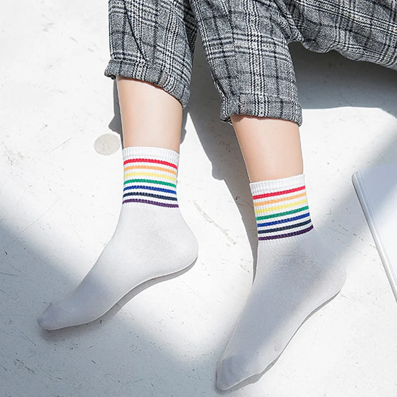 Winter Women's Socks Cotton Rainbow Stripes Socks Christmas Hot Sales Fashion Warm pregnant stocking thick maternity