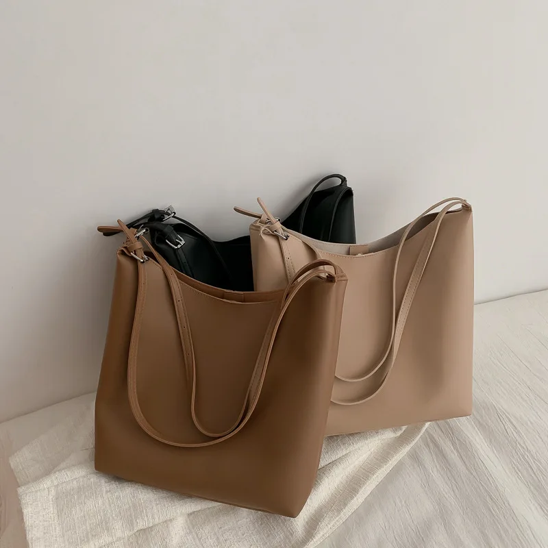 Autumn and winter HongKong style retro forest simple bucket bag Ins fashion large capacity student broadband single shoulder | Багаж и