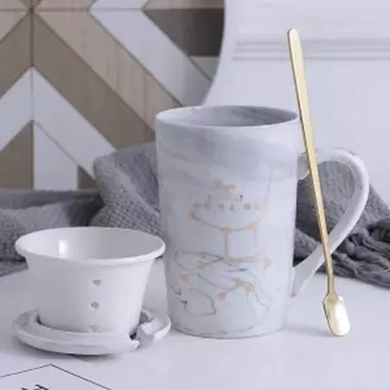 Чашка керамическая с крышкой и ложкой милая вместительная Бытовая кружка для