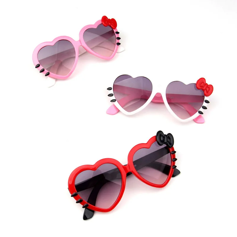 

1pcs Kids Heart Sunglasses Lovely Baby Glasses for Boys and Girls Children Sunglasses Shades for Children Kids Toys For
