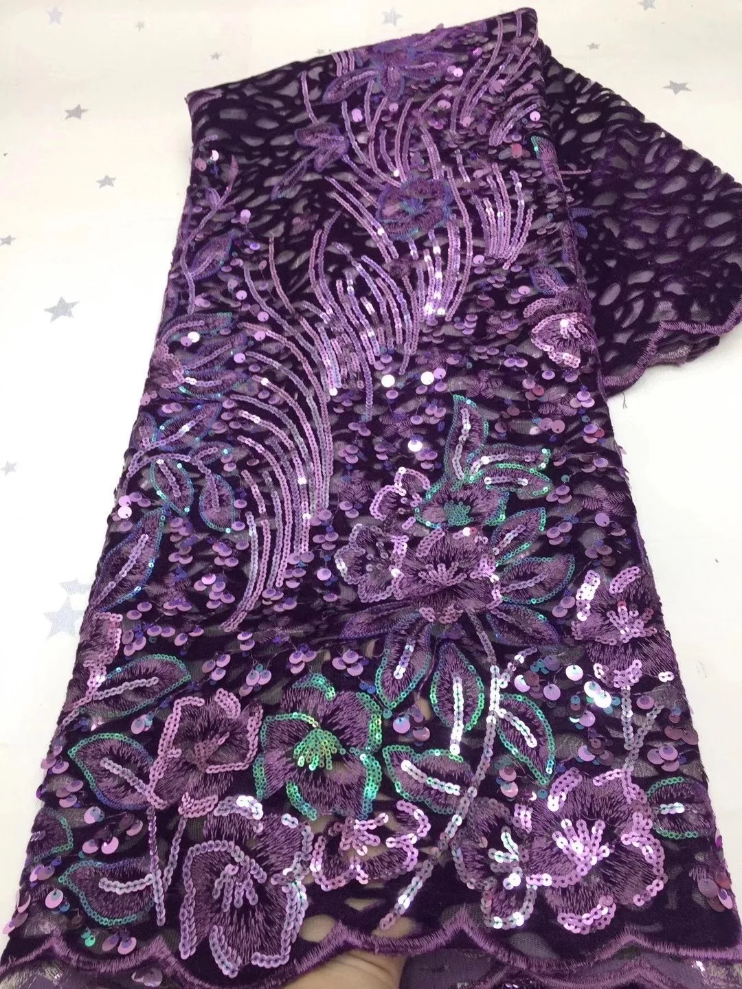 

The Latest Nigeria Velvet Lace Fabric 2021 High Quality Lace African Lace Fabric Wedding Dress French Tulle Lace D4548