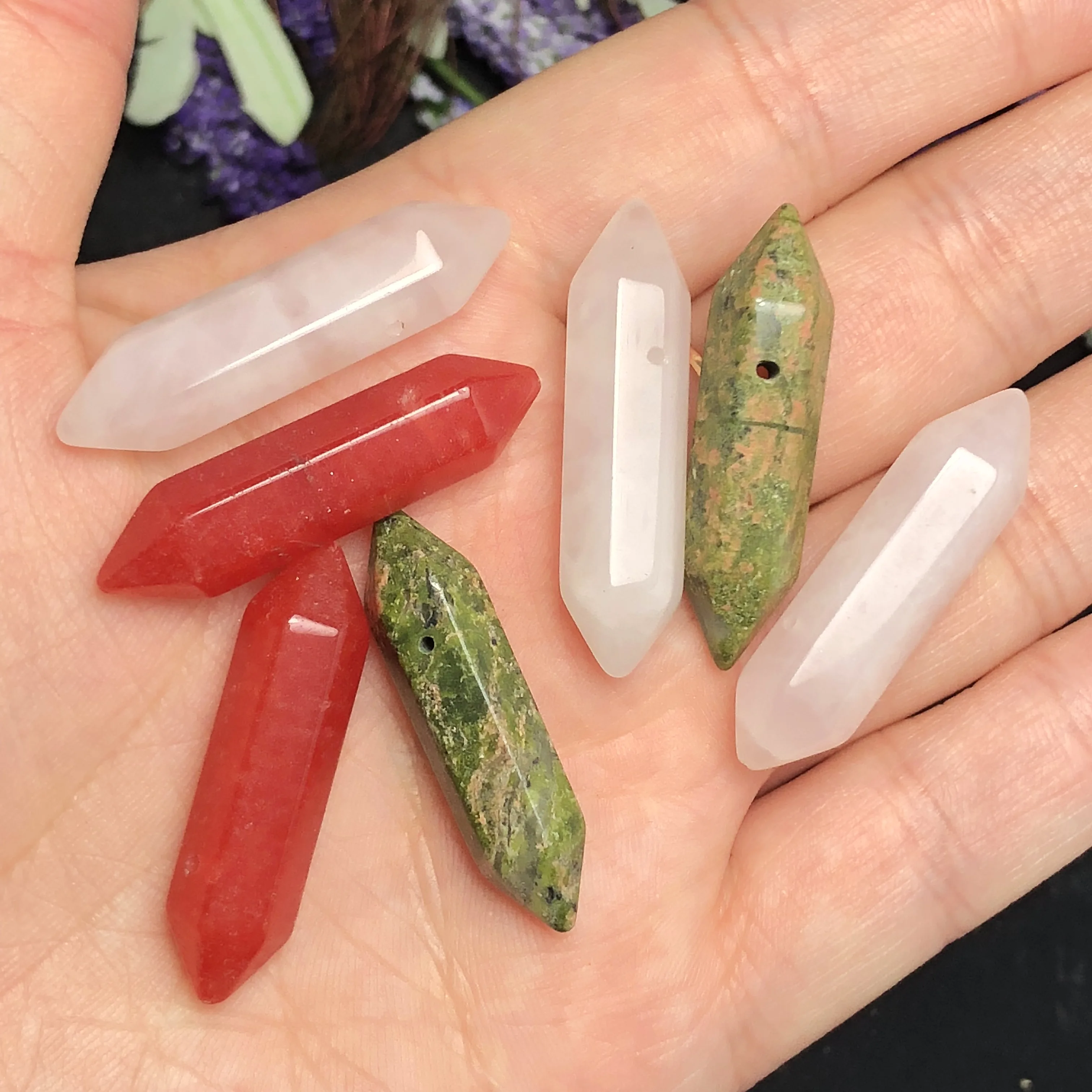 1 шт. натуральный кристалл резьба полировка маленький кулон красивые