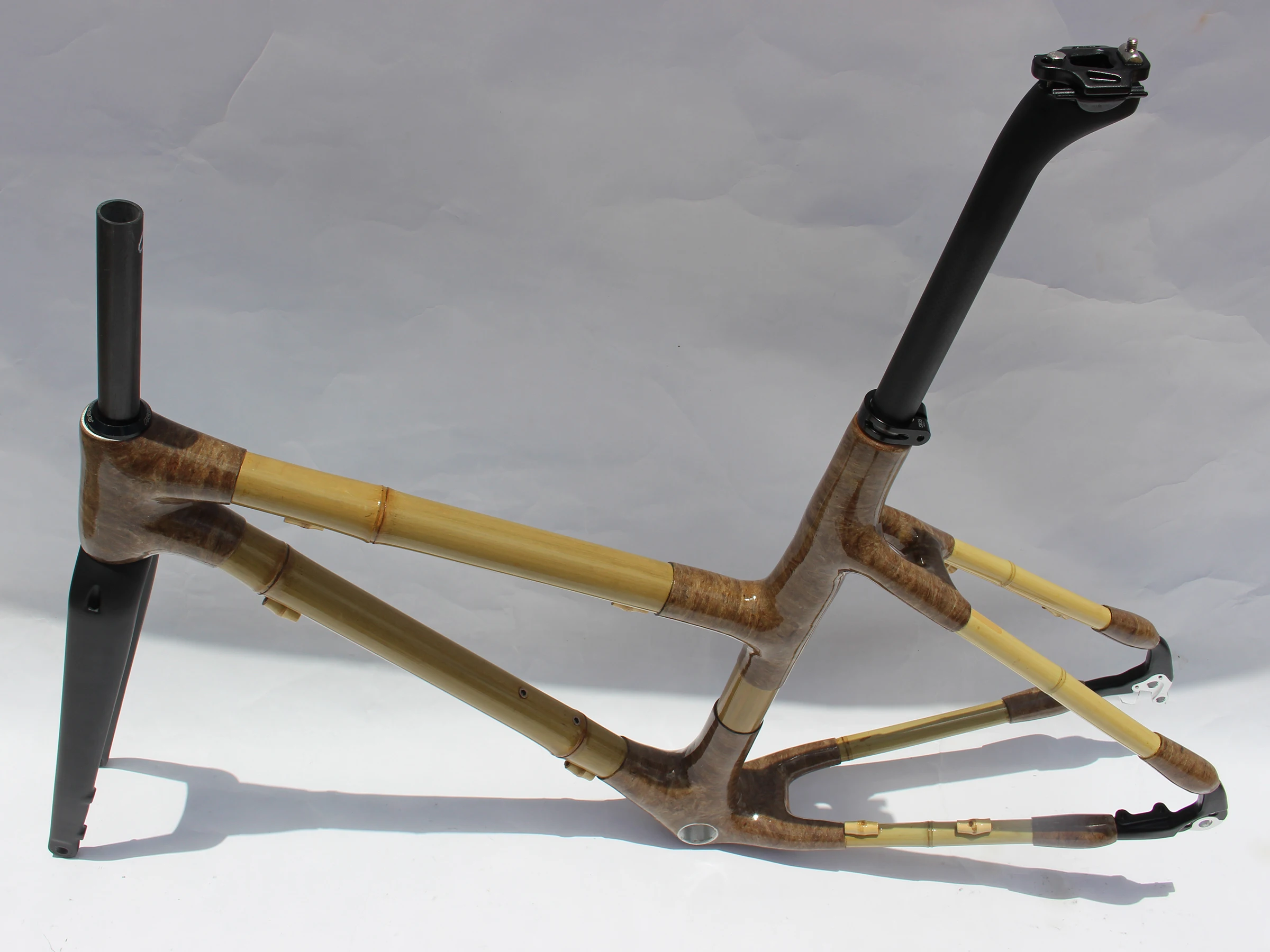 Распродажа! Бесплатная доставка! 2021 бамбуковая рама для велосипеда 700x35 ~ 42c | Спорт