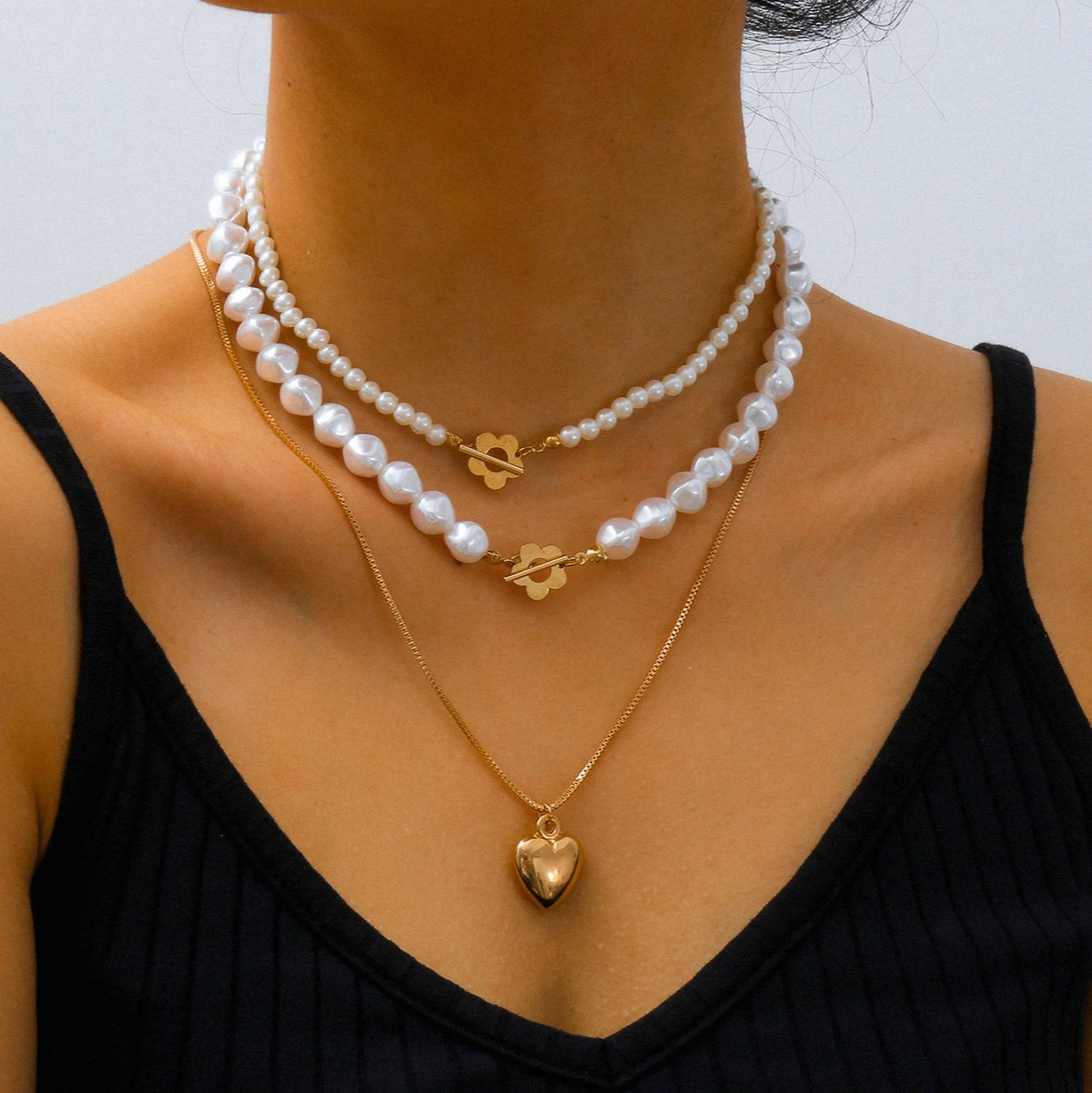 

Vintage baroque pearl necklace exquisite alloy heart-shaped pendant European and American feminine necklace jewelry