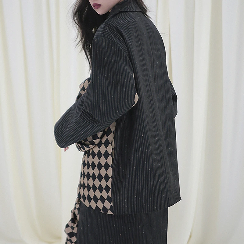 Блейзер TWOTWINSTYLE с длинным рукавом в стиле пэчворк|Женские пиджаки| |