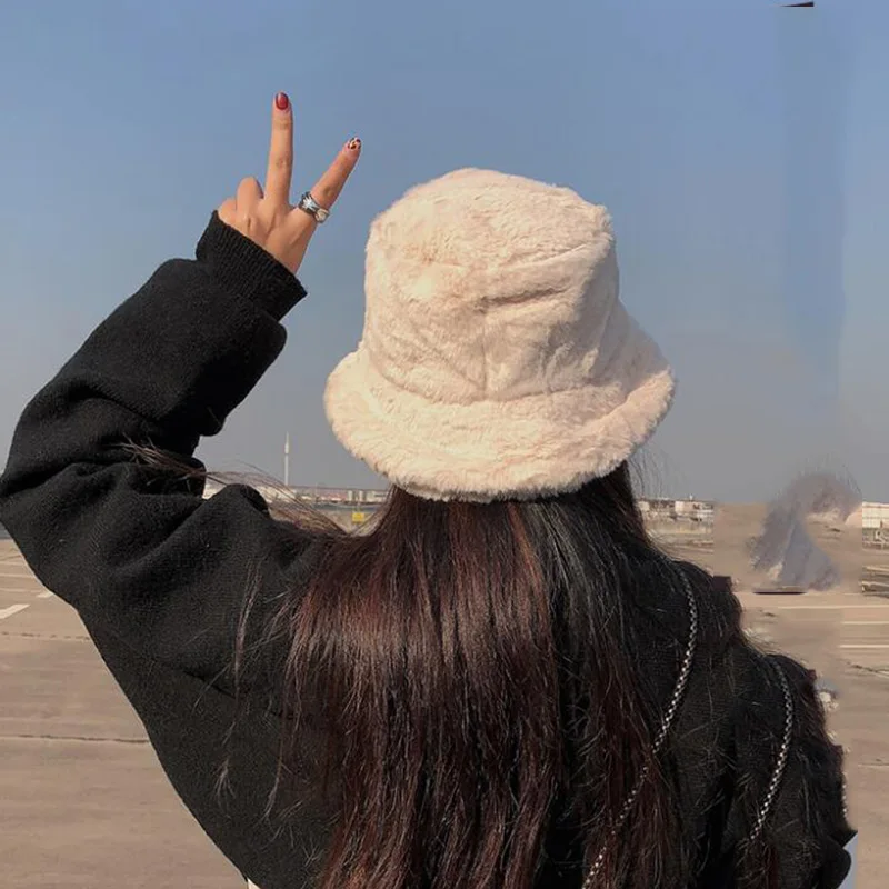 

Faux Fur Winter Warm Fisherman's Hat For Women Fashion Solid Color Vacation Cap Thickened Soft Bucket Hat New Lady Fluffy Caps