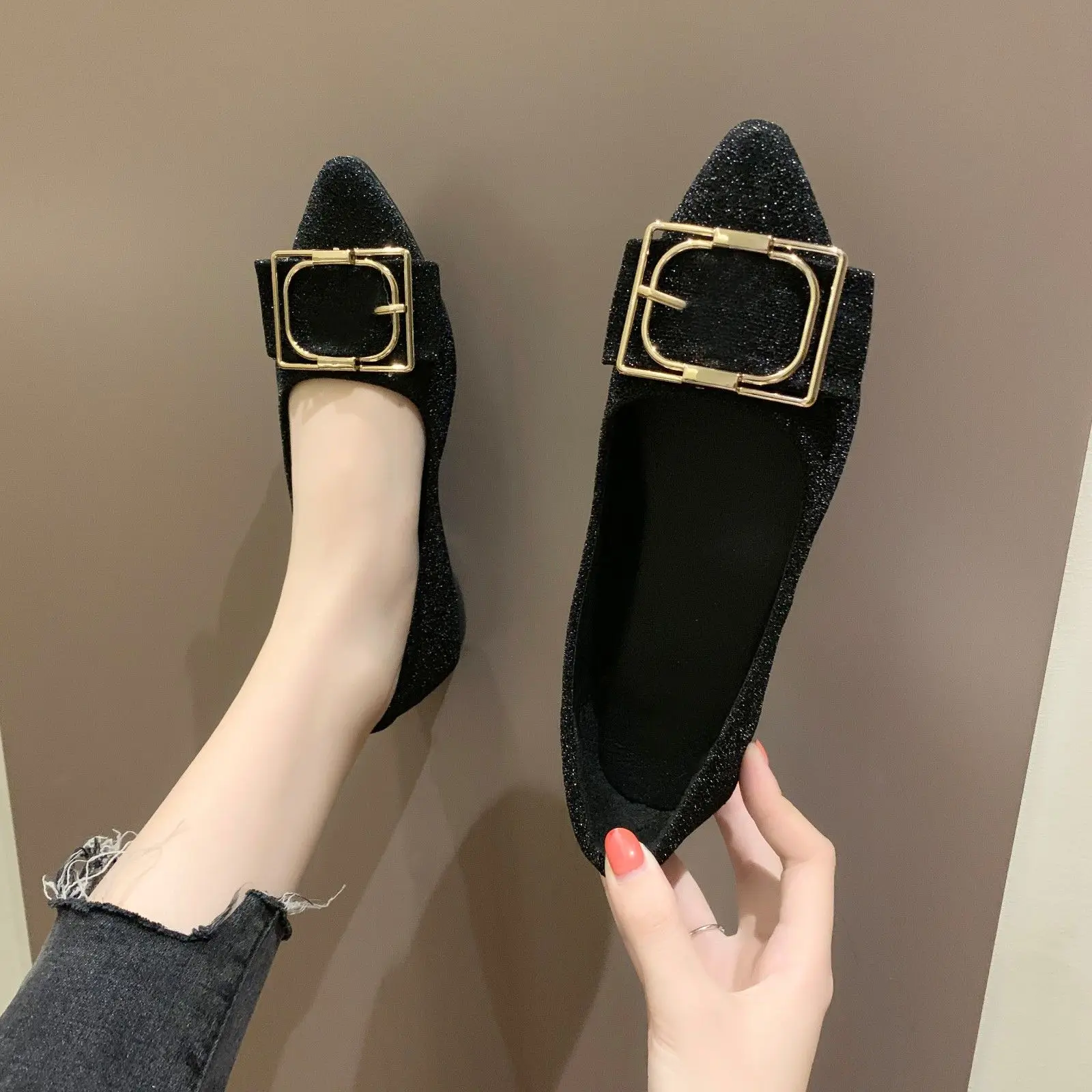 

Women's Flat Shoes Fashion Pointed Toe Soft Sole Buckle Women Single Shoes Shallow Mouth Flat Boat Shoes Breathable Ballet Shoes