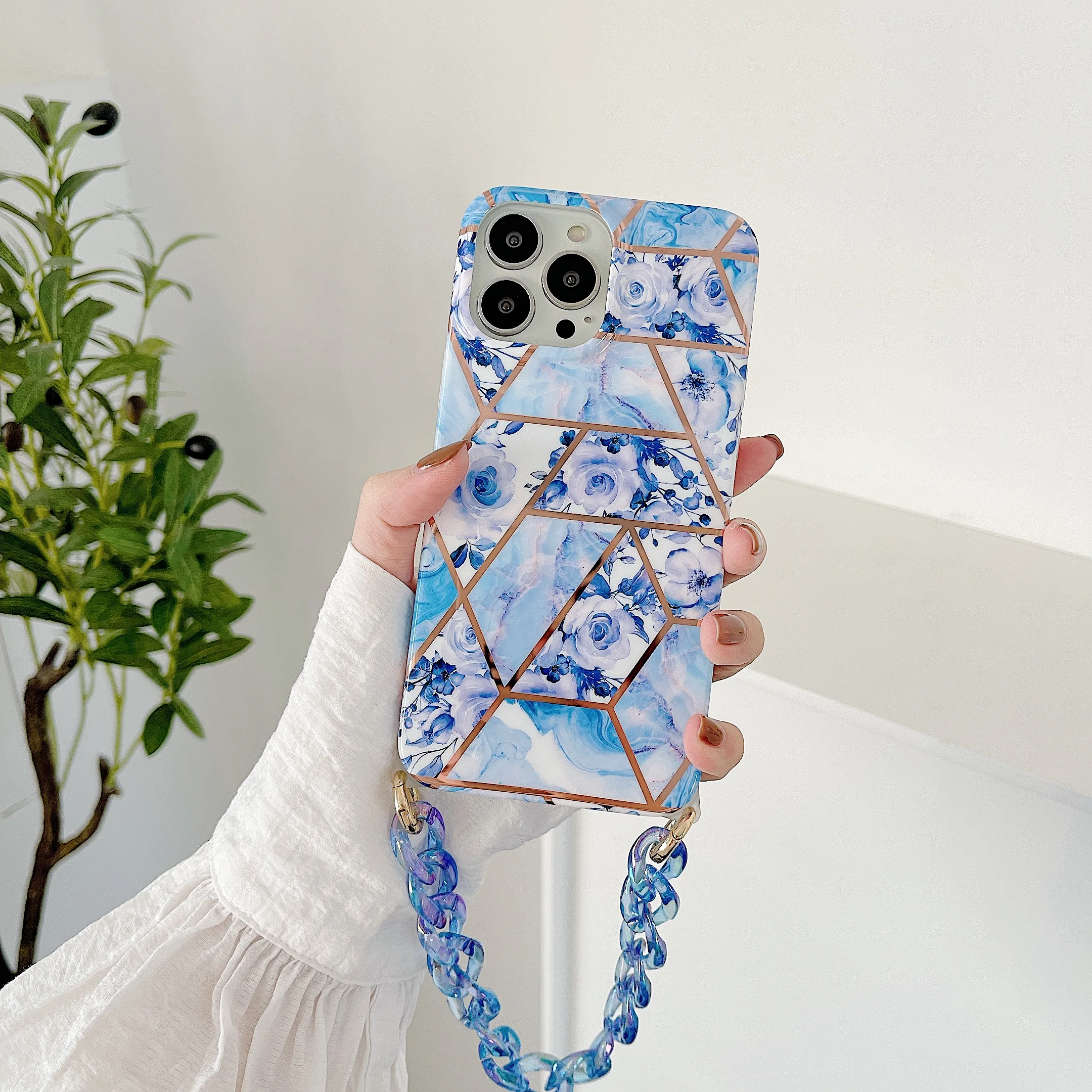 

Simple Luxury Diamond Pattern Line Art Matching Chain Design Phone Cover for Iphone 11 12 13 Mini Pro Max 7 8p Xs Xr Phone Cases