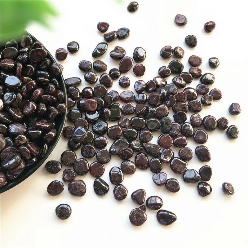 Натуральный гранат гравий с кристаллами кварца 50 г насыпной камень исцеление