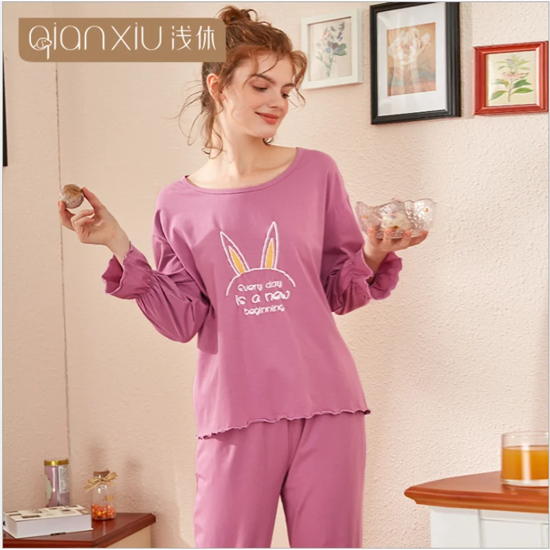 Женский пижамный комплект футболка с длинным рукавом круглым вырезом и штаны