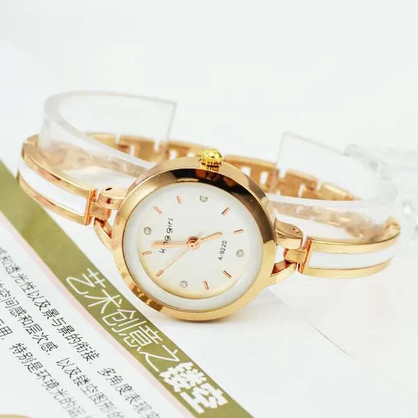 

2020 Best Selling Women Fashion Small Watches Casual Ladies Watches Rose Gold Quartz Bracelet Watches Women Relogio Feminino