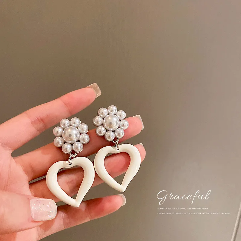 

Heart Stud Earrings for Women White Color Love Couple Gifts Trendy Korean Simple Cute Romantic Jewelry Accessories Ear