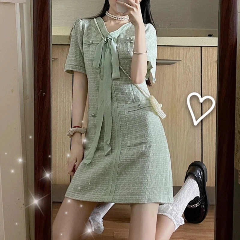 

Платье женское твидовое с круглым вырезом, винтажное мини-платье с коротким рукавом, украшенное пуговицами, с круглым вырезом, 2021