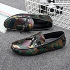 Камуфляжные Дизайнерские мужские повседневные туфли большого размера, слипоны, черные мужские фонарики, мокасины