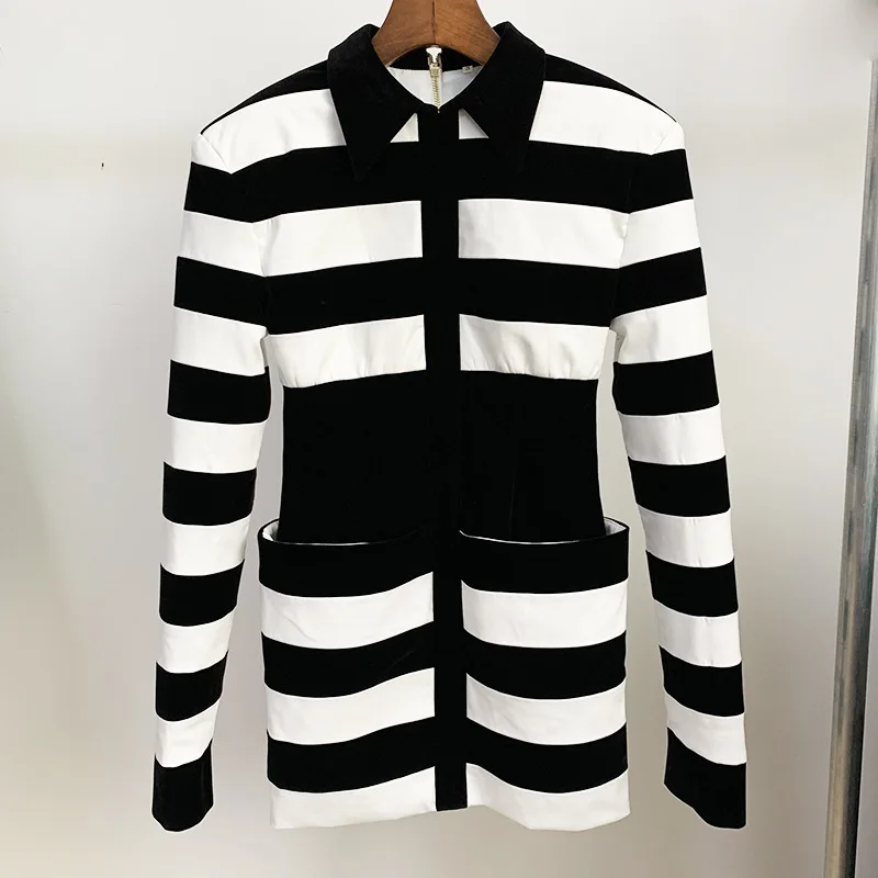 

Autumn and Winter Show New Star Style Wide Shoulder Temperament Black and White Matching Leather Velvet Waist Dress