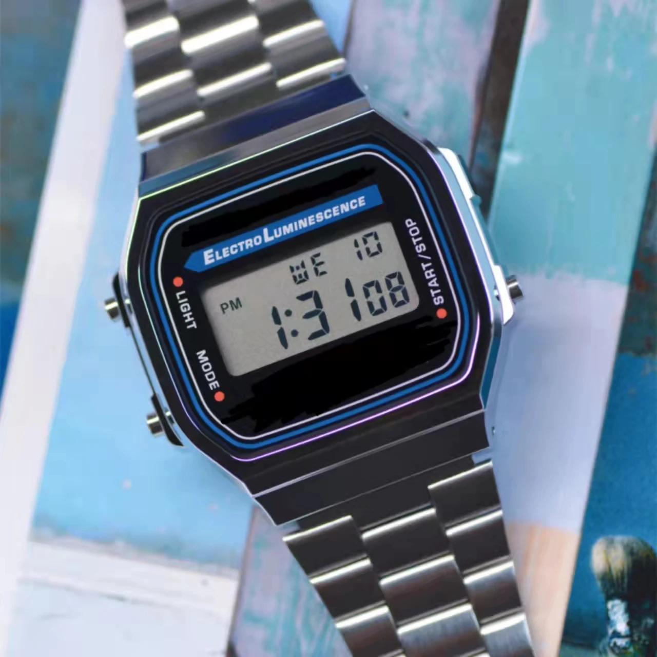 

Часы наручные мужские/женские с квадратным циферблатом и силиконовым ремешком