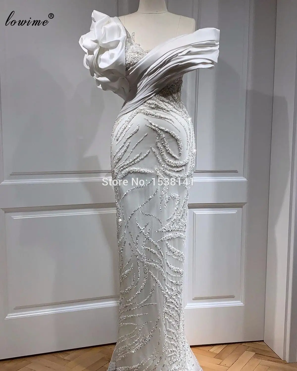 Женское винтажное вечернее платье ручной работы белое для выпускного