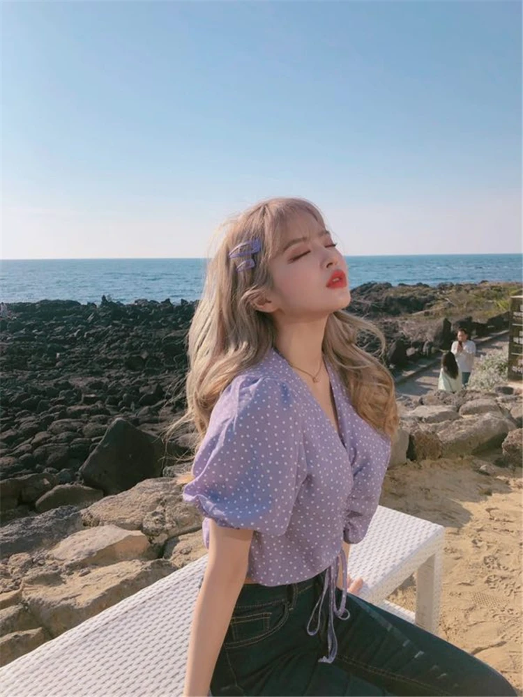 Летняя новая Корейская ulzzang модная короткая футболка на завязках с v-образным вырезом Женская милая простая повседневная футболка ins