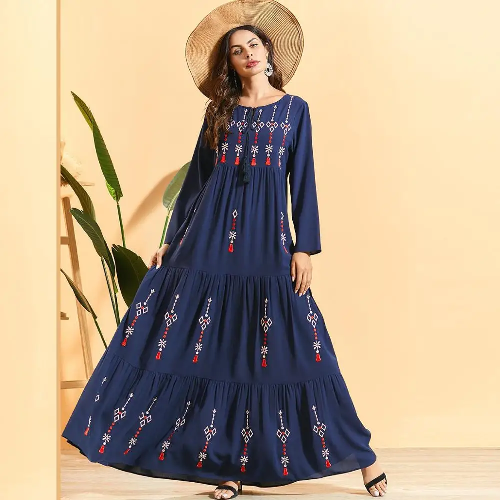 

Muslim Boho Long Dress Pleated Embroidered Women Turkey Arab Maxi Abaya Robe Long Sleeve Ethnic Islamic Clothing Beach Viestidos