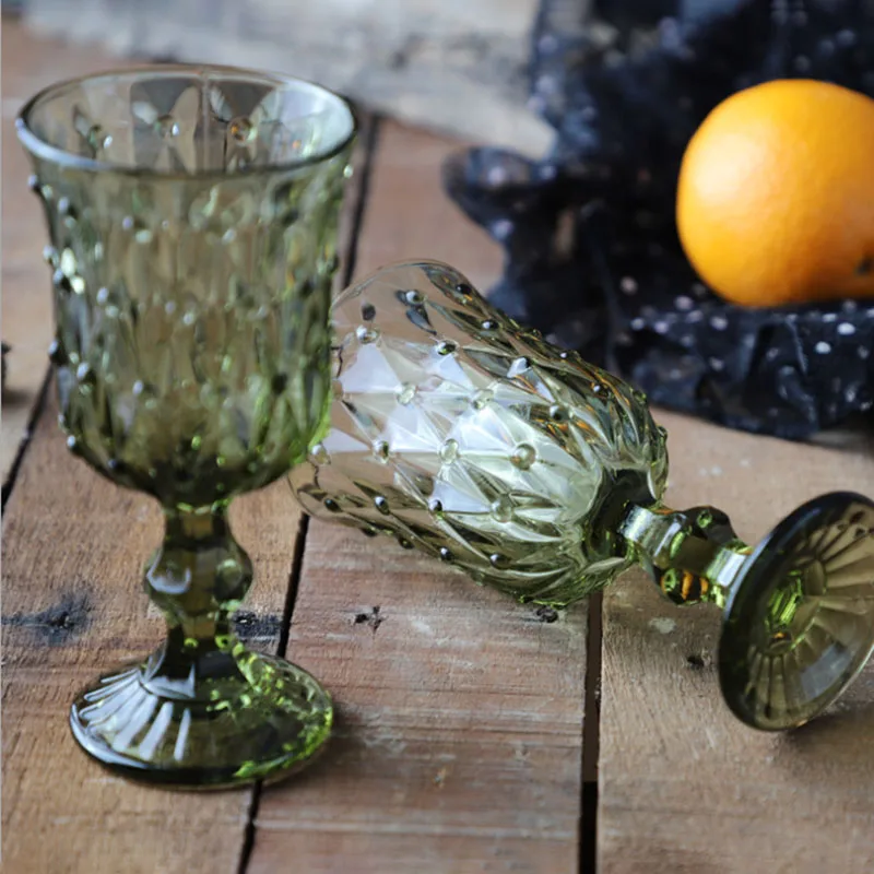 

240ml Embossed Luxury Green Wine Glasses Drinking Cup Wedding Banquet Wine Glass Retro Champagne Juice Glass Beverage Goblet