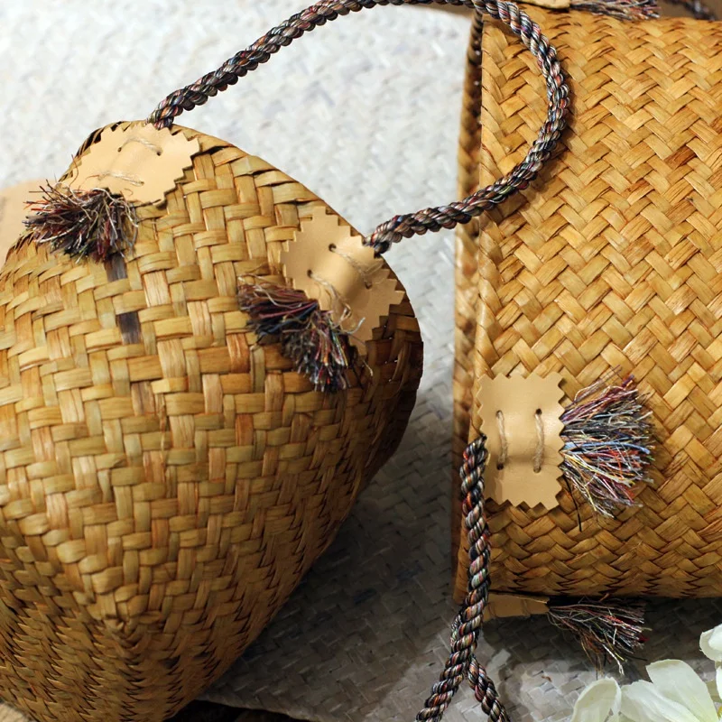 

2-Piece Handmade Straw Woven Flower Basket Rattan Basket Daily Use Set Two Storage Baskets Sundries Basket
