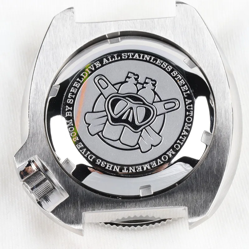 

STEELDIVE, NH35, 200 , 1970