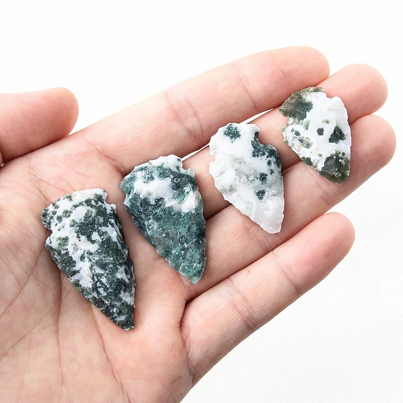 Необработанное минеральное дерево натуральный белый и зеленый агат камень без