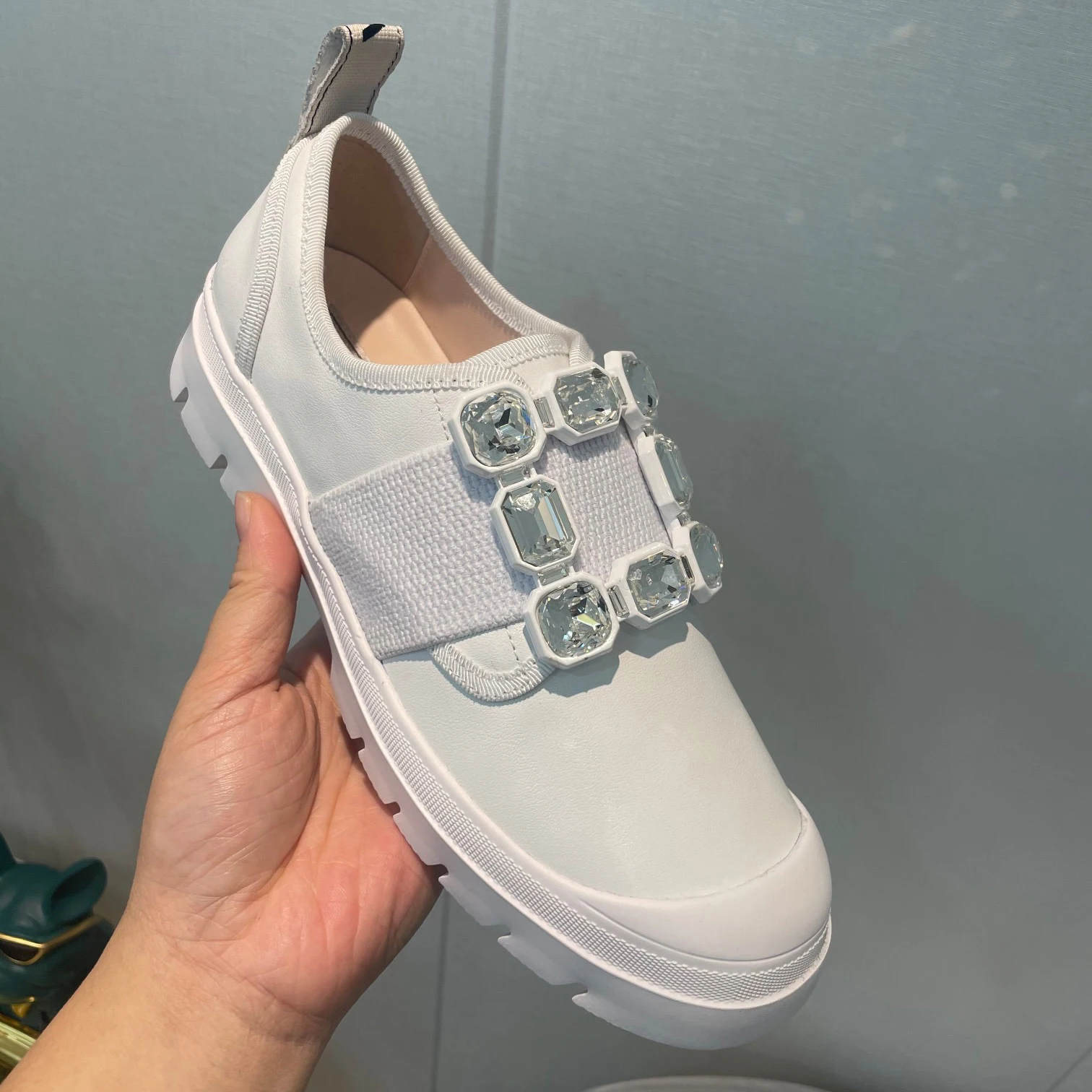 

Platform Shoes Women Patent Leather Flats Round Toe Rhinestone Square Buckle Decoration Ladies Slip On Loafers Flat Shoes Women